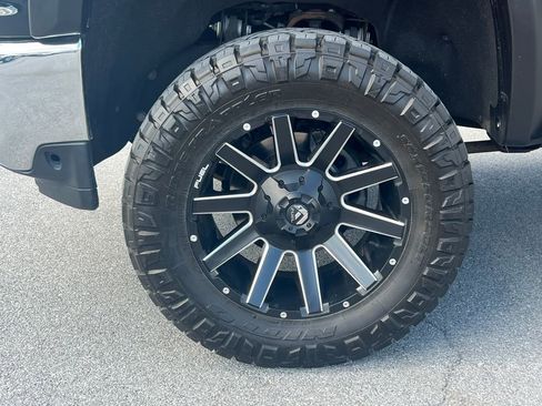 Used 2020 Chevrolet Silverado 2500 LTZ w/ LTZ Convenience Package AWD/4WD image 15
