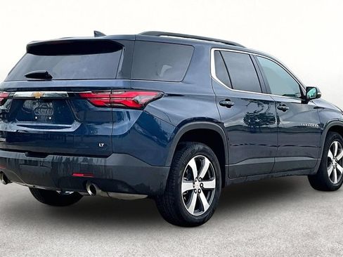 Used 2023 Chevrolet Traverse LT w/ LT Premium Package FWD image 13