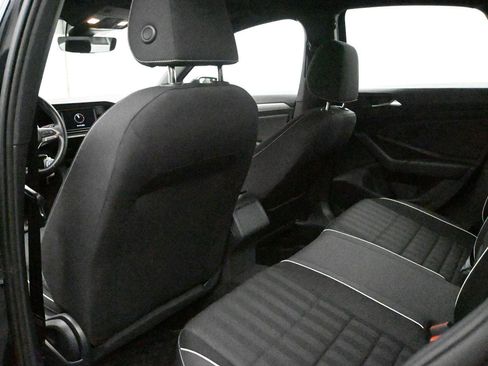 Used 2023 Volkswagen Jetta Sport FWD image 9