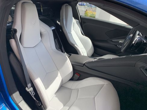 Used 2024 Chevrolet Corvette Stingray Coupe w/ Z51 Performance Package image 33