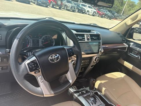 Used 2017 Toyota 4Runner Limited RWD image 13