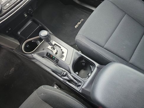 Used 2018 Toyota RAV4 XLE w/ Plus Extra Value Package image 29