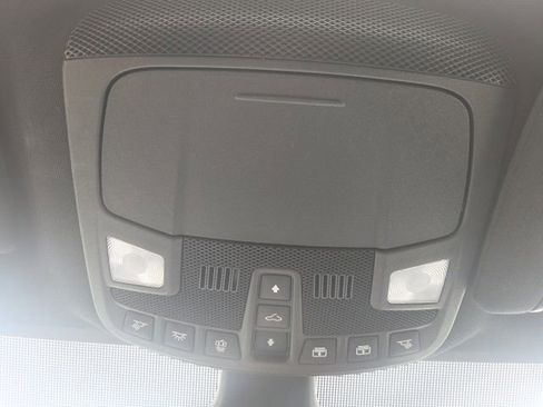 Used 2023 Ford Edge ST-Line w/ Class II Trailer Tow Package AWD/4WD image 29