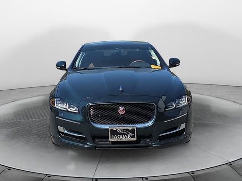 Used 2017 Jaguar XJ R-Sport AWD/4WD image 8