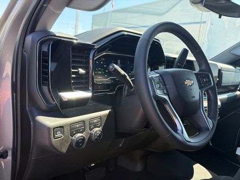 Used 2024 Chevrolet Silverado 2500 LT w/ Convenience Package AWD/4WD image 17