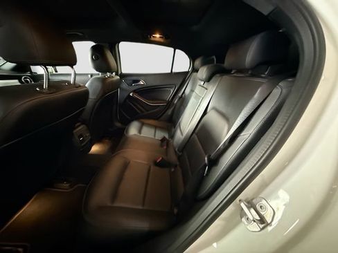 Used 2020 Mercedes-Benz GLA 250 GLA 250 w/ Premium Package image 25