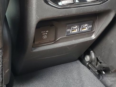 Used 2024 Jeep Grand Cherokee Altitude AWD/4WD image 29