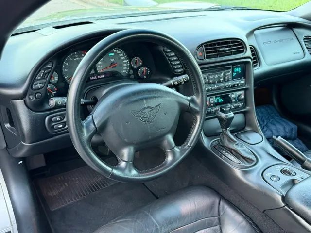 Used 2002 Chevrolet Corvette Convertible w/ Preferred Equipment Group2 RWD image 19