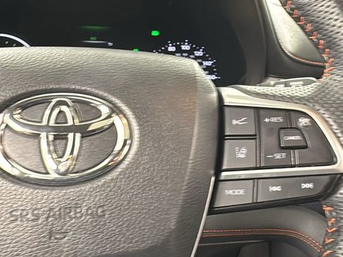 Used 2023 Toyota Sienna XSE image 24