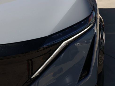 Used 2023 Nissan Ariya EVOLVE+ image 10