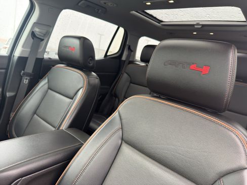 Used 2022 GMC Acadia AT4 w/ Technology Package AWD/4WD image 27
