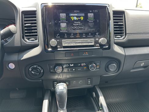 Used 2022 Nissan Frontier PRO-4X w/ Pro-4X Premium Package AWD/4WD image 22