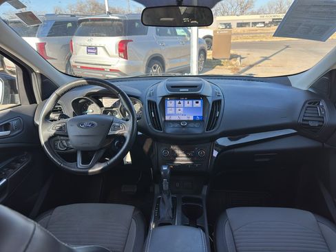 Used 2017 Ford Escape SE w/ Equipment Group 201A image 11