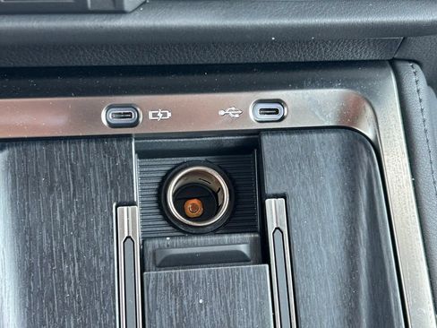 Used 2025 Lexus GX 550 w/ Accessory Package (2T) AWD/4WD image 37