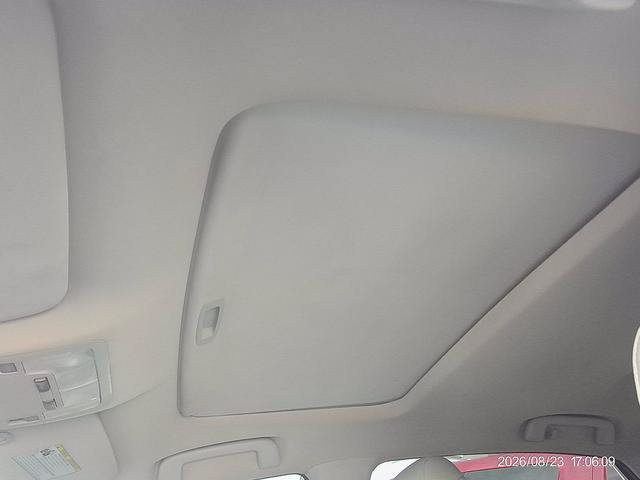 Used 2017 Toyota Avalon XLE Premium w/ Carpet Mat Package FWD image 10