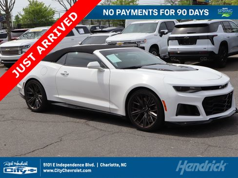 Used 2022 Chevrolet Camaro ZL1 image 1