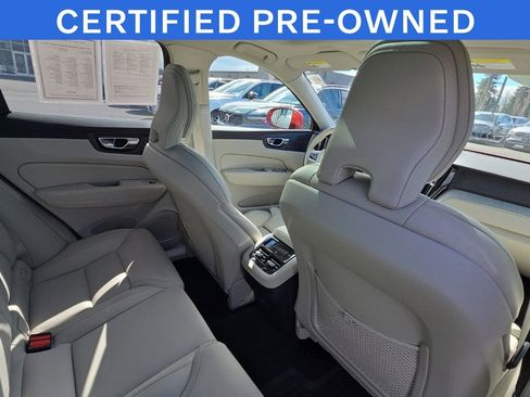 Used 2023 Volvo XC60 B6 Ultimate w/ Climate Package AWD/4WD image 8