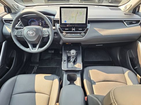 Used 2026 Toyota Corolla Cross XLE w/ Convenience Package AWD/4WD image 9