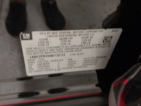 Certified 2021 Buick Envision Essence w/ Technology Package I image 34