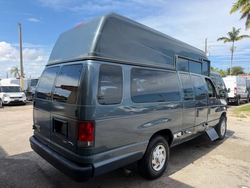 Used 2014 Ford E-350 and Econoline 350 Extended Super Duty w/ Power Group RWD image 10