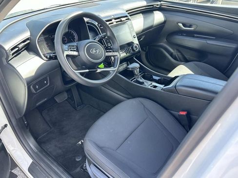 Certified 2023 Hyundai Tucson SE FWD image 14