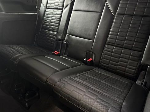 Used 2023 Cadillac Escalade ESV Sport Platinum image 16