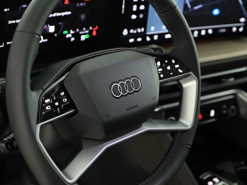 New 2025 Audi Q5 Prestige AWD/4WD image 16