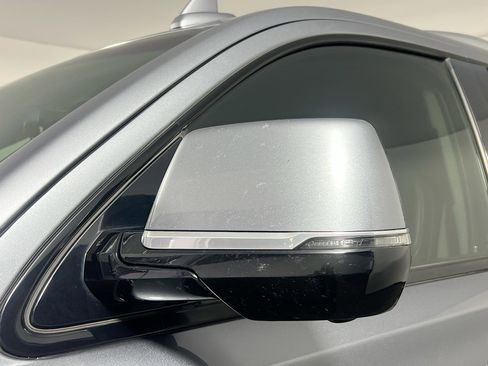 Used 2019 Cadillac Escalade Premium Luxury w/ Escalade Sport Edition image 11