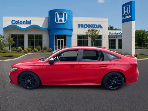 Used 2024 Honda Civic Sport image 3