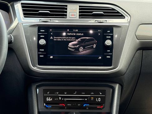 Used 2023 Volkswagen Tiguan SE FWD image 29