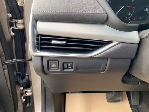 Used 2023 Cadillac XT4 Premium Luxury w/ Cold Weather Package image 14