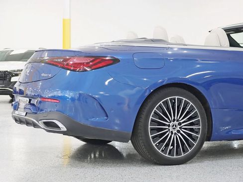 Used 2024 Mercedes-Benz CLE 300 4MATIC Cabriolet image 11
