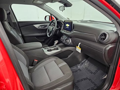 Used 2026 Chevrolet Blazer LT FWD image 25
