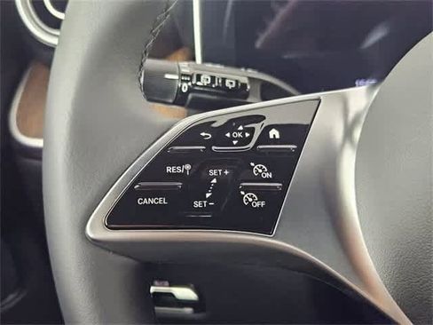 Certified 2025 Mercedes-Benz GLC 300 4MATIC image 49