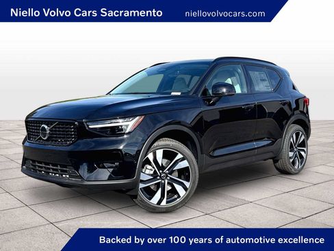 New 2026 Volvo XC40 B5 Ultra w/ Protection Package Premier AWD/4WD image 1