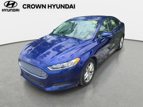 Used 2016 Ford Fusion SE FWD image 1