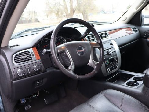 Used 2007 GMC Sierra 2500 SLT w/ Z71 Off-Road Package image 15