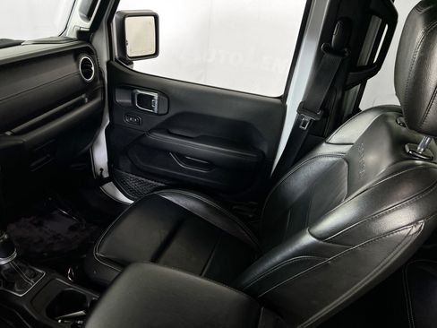 Used 2021 Jeep Wrangler Unlimited Sahara AWD/4WD image 23