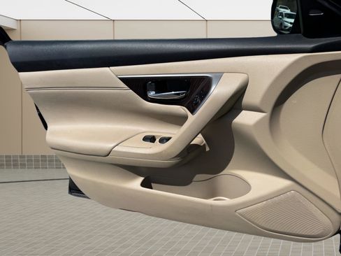 Used 2015 Nissan Altima 3.5 SL image 18