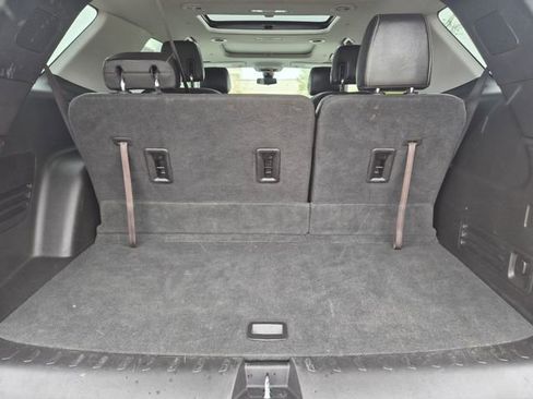 Used 2018 Chevrolet Traverse Premier w/ Driver Confidence II Package FWD image 12