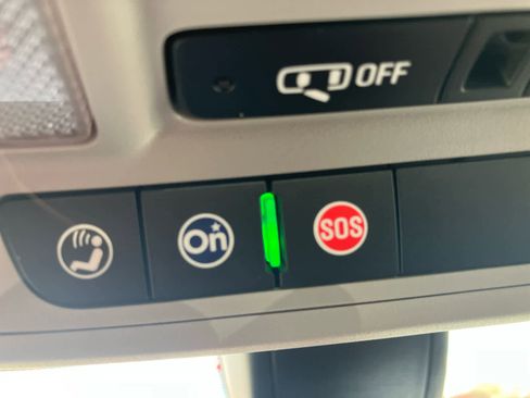 Used 2019 Chevrolet Equinox LT image 16