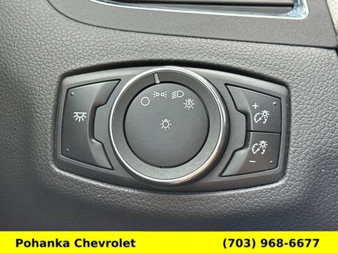 Used 2013 Ford Edge SEL FWD image 17
