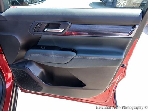 Used 2026 GMC Terrain AT4 w/ Convenience Package III image 28