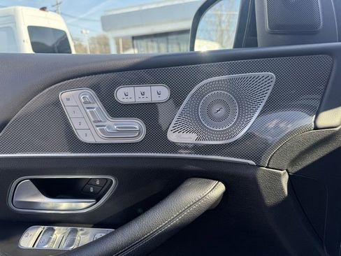 Certified 2022 Mercedes-Benz GLS 450 4MATIC image 19