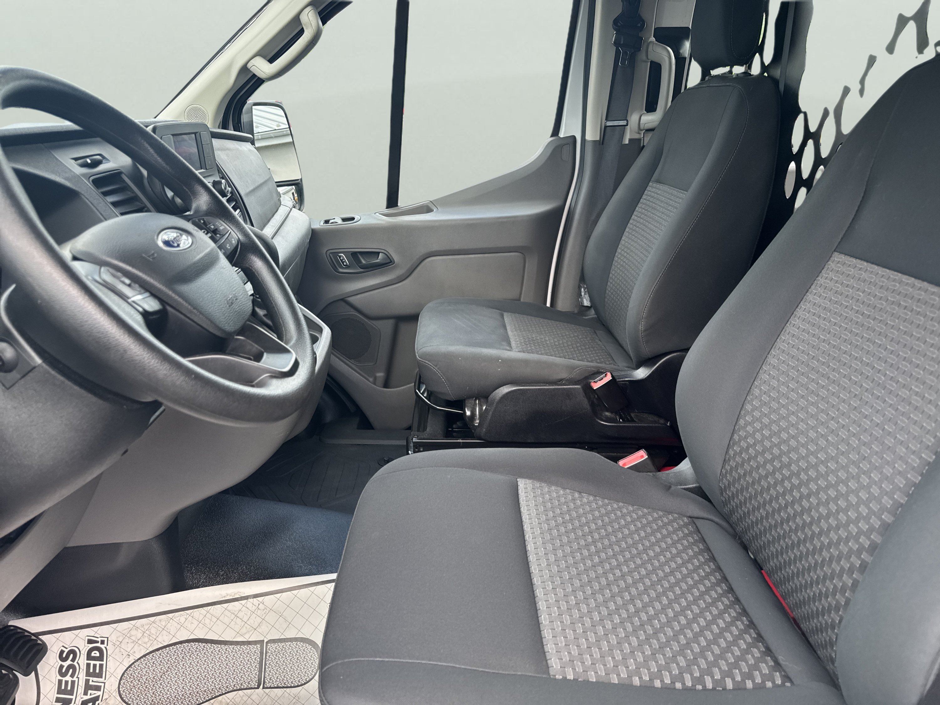 Used 2025 Ford Transit 250 Low Roof w/ Exterior Upgrade Package RWD image 10
