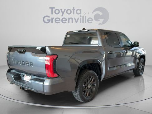 Used 2024 Toyota Tundra Platinum AWD/4WD image 5