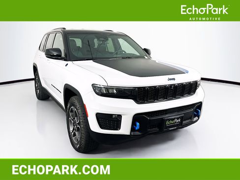 Used 2022 Jeep Grand Cherokee Trailhawk w/ Luxury Tech Group III AWD/4WD image 1