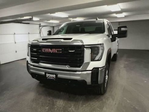 New 2026 GMC Sierra 2500 Pro w/ Convenience Package AWD/4WD image 3