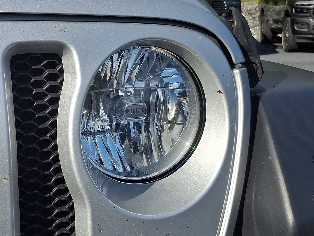 Used 2022 Jeep Wrangler Unlimited Sport AWD/4WD image 13