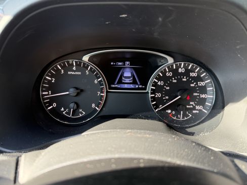 Used 2017 Nissan Pathfinder Platinum AWD/4WD image 22